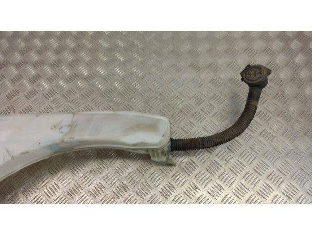 Бачок оконной жидкости    