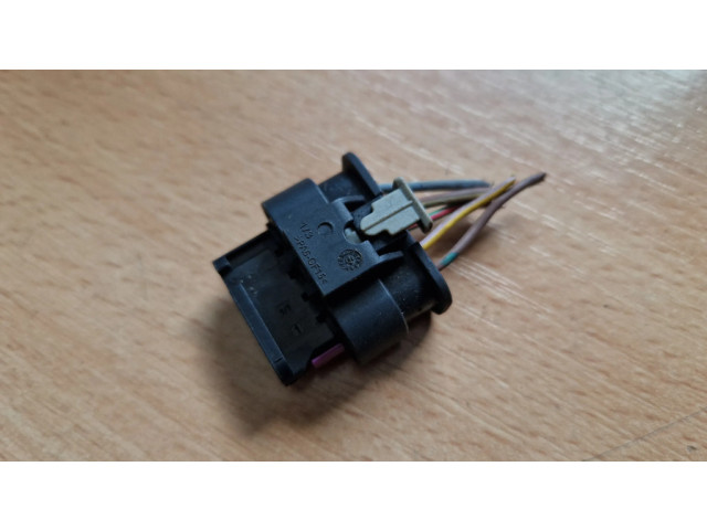 Заднее стекло