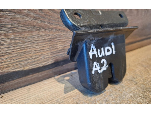 Замок багажника Audi A2 - года