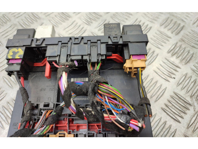 Блок предохранителей 8P0907279F Audi A3 S3 A3 Sportback 8P