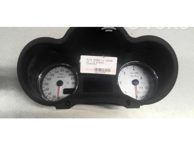 Панель приборов 156071292   Alfa Romeo GT       