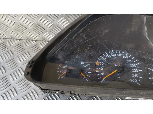 Přístrojová deska Mercedes-Benz E W210 1998 2105407247