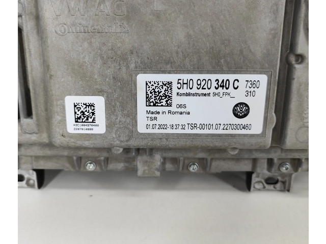 Přístrojová deska Volkswagen Golf VIII 2022 5H0920340C