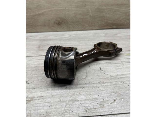 Píst 038J Seat Altea XL