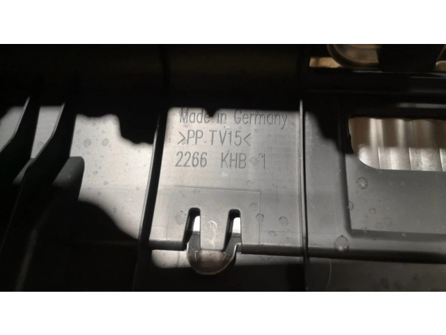 Отделка порога багажника