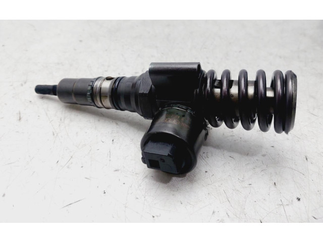 Форсунка 03G130073G    Audi A3 S3 A3 Sportback 8P   