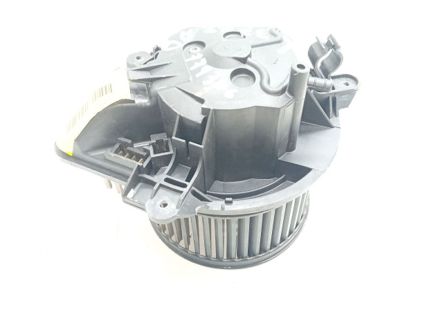 Вентилятор печки 210681233 Citroen Xsara