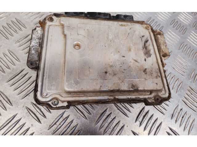 Блок управления двигателя 3M6112A650AC Mazda 3 I