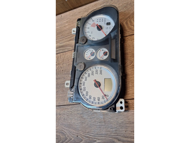 Панель приборов 507570 Mitsubishi Outlander