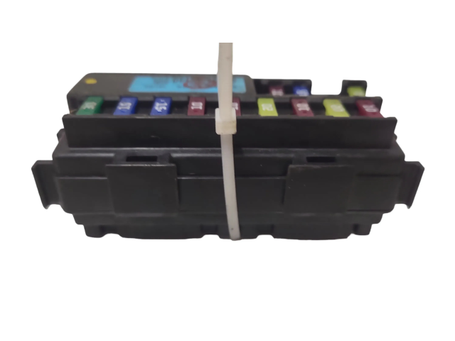 Pojistková skříňka 919513X140 Hyundai i40 2012