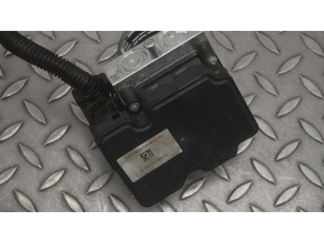 Рулевая рейка Блок ABS 104474500B Tesla Model 3 2017 - года