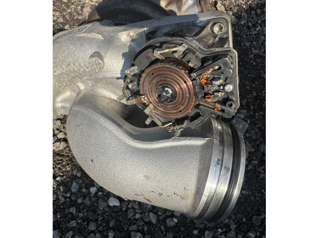 Turbodmychadlo Турбина 2378355, 11652681209 BMW X1 F48 F49