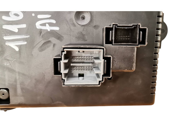 Блок предохранителей 30728512, 28017881   Volvo XC90    