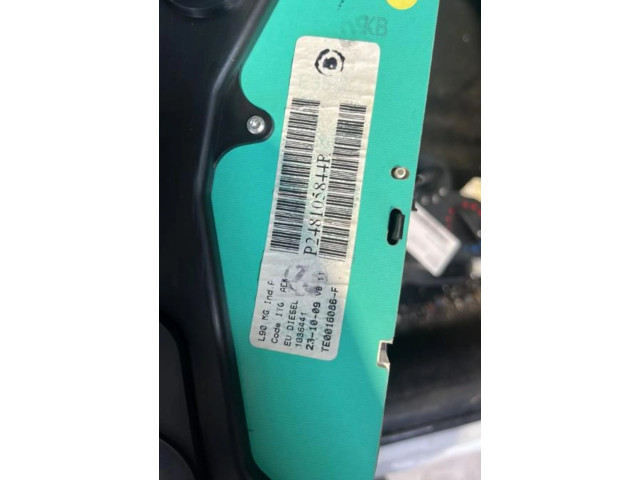 Панель приборов 248105844P   Dacia Logan I       