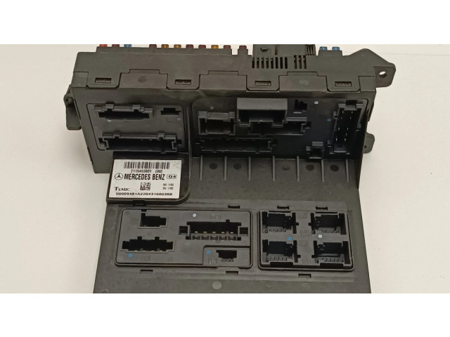   Pojistková skříňka 2115453801   Mercedes-Benz E W211 2004