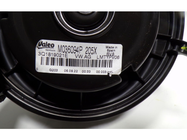 Вентилятор печки    5WB819021A, 3Q1819021E   Cupra Leon