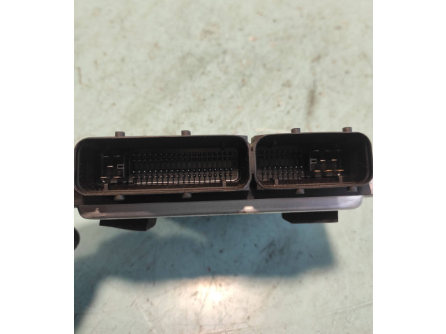 Блок управления двигателя 4D0907557A, 0261203905   Audi A8 S8 D2 4D