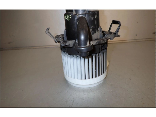 Вентилятор печки 272101005R Renault Captur