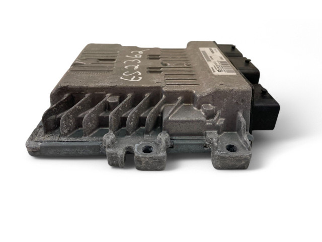 Блок управления двигателем Блок управления 31355669   Volvo V70