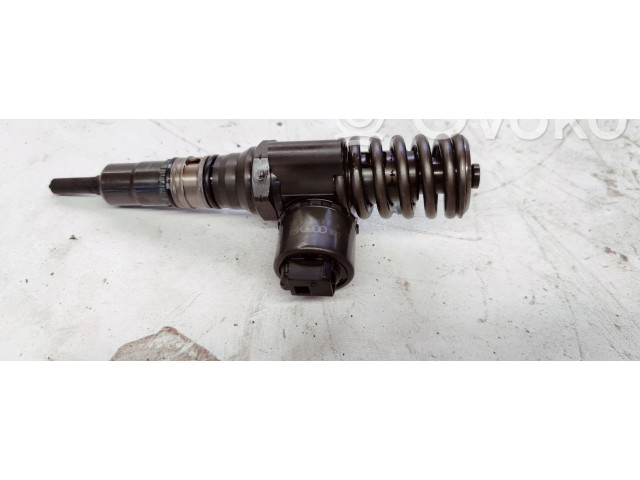 Форсунка 03G130073G Audi A3 S3 A3 Sportback 8P