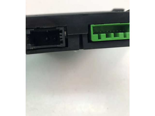 Дисплей    30797715   Volvo XC70