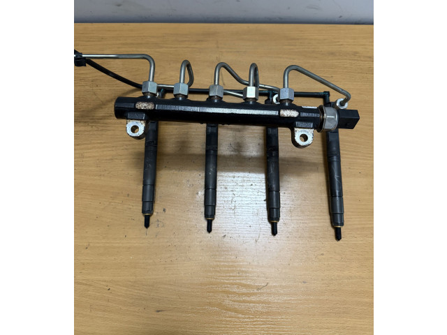 Vstřikovač 28489548, 25195089 Opel Antara