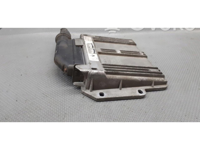 Блок управления двигателем Блок управления 7700105560   Renault Twingo I