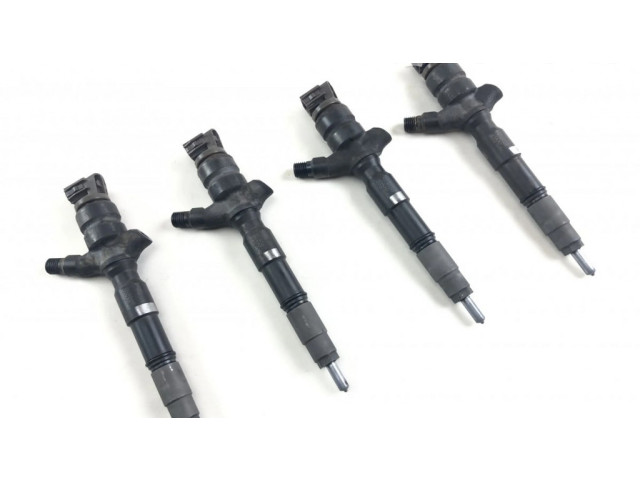 Vstřikovač 2950500200, 2367030450 Toyota Hilux (AN10, AN20, AN30) pro naftový motor 2.5 2KD-FTV