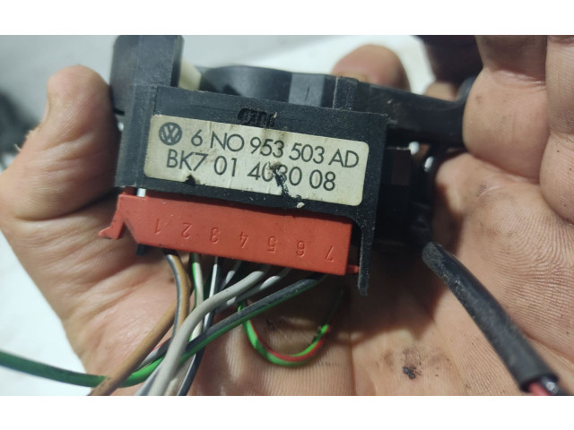 Ручка стеклоочистителей 6N0953519B01C   Volkswagen Polo