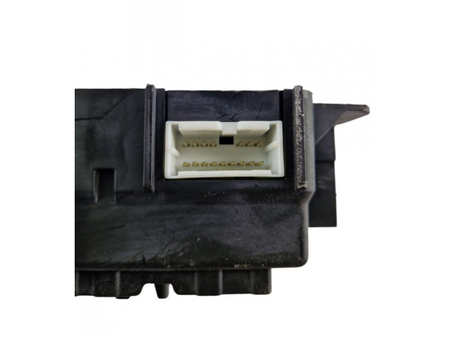 Блок предохранителей GA51300230, 7030A073XA Mitsubishi Lancer X