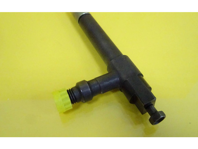 Форсунка Mazda Premacy