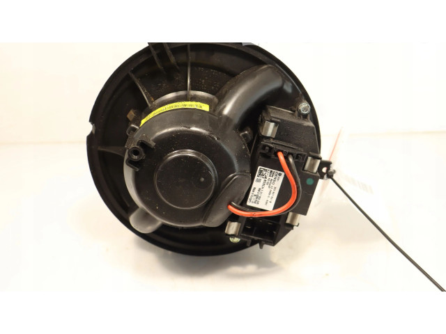 Вентилятор печки F995426Q Audi A3 S3 8P