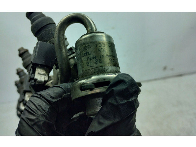 Топливная рампа 06A133317B, 06A133317B   Audi A3 S3 8L  