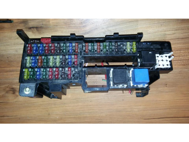 Блок предохранителей 1685450240 Mercedes-Benz A W168