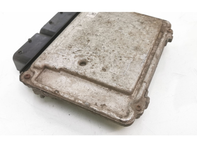 Блок управления двигателя 03G906021PB, 03G906021   Volkswagen PASSAT B6