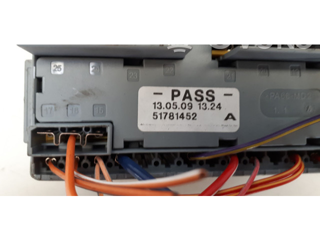 Pojistková skříňka 51781452 Fiat 500 2009