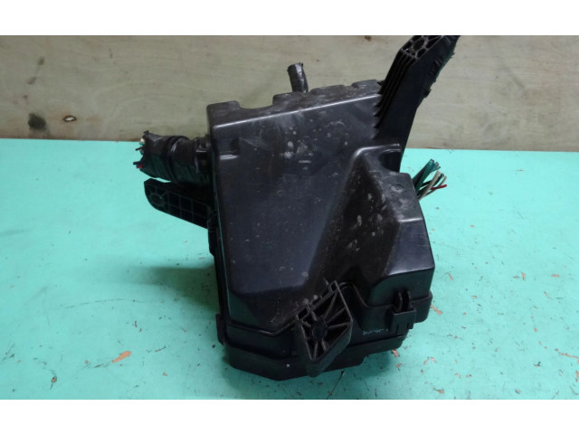 Pojistková skříňka 8266252301, 7178R0A2 Toyota Yaris 2009