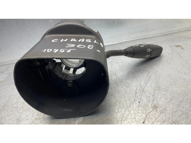 Включатель очистителей фонарей