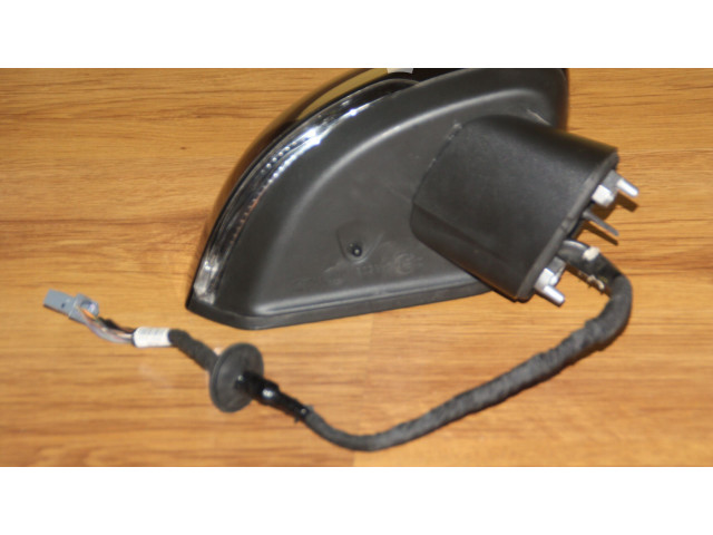 Зеркало электрическое Volvo XC40 - года