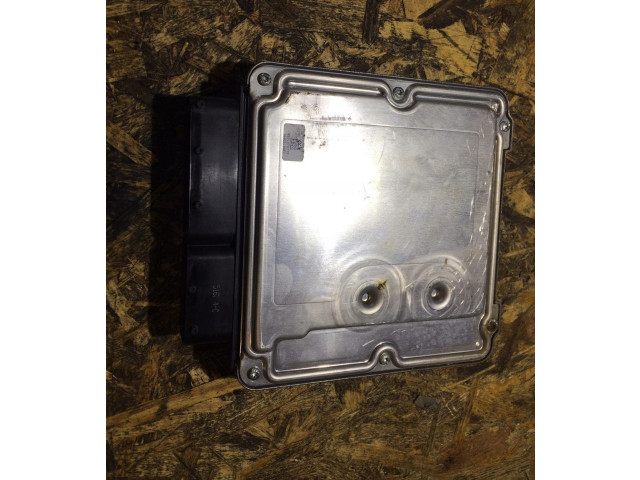 Řídící jednotka 03H906032CA Audi Q7 4L 2010