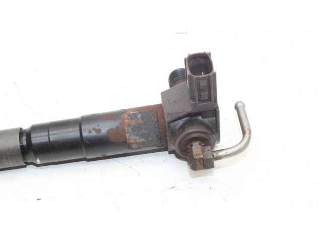 Vstřikovač 16613AA040 Subaru Outback (BS) EE20Z