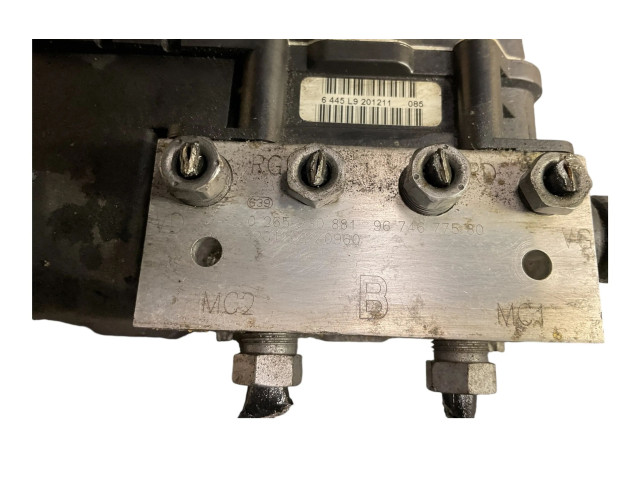 Блок АБС 9674677580, 0265230881   Peugeot  5008   -  года