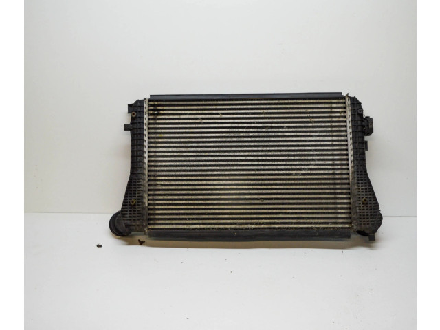 Интеркулер 1K0145803T Volkswagen Touran I