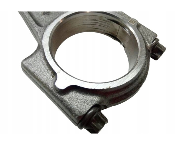  Поршень с шатуном  SKYACTIV  Mazda 3  