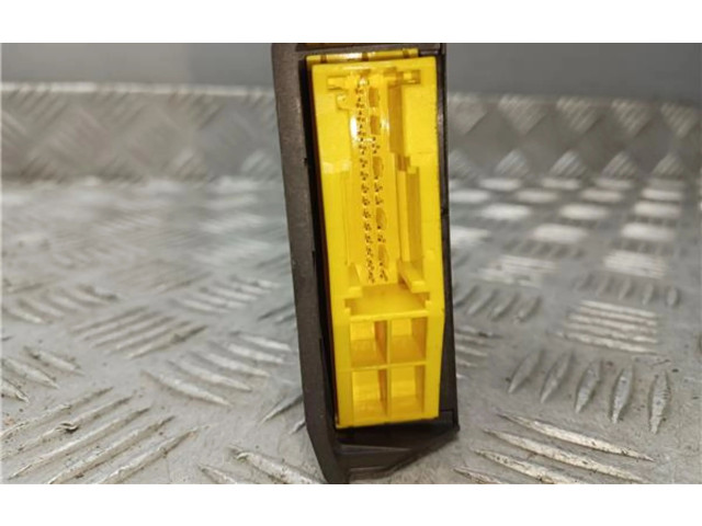 Блок подушек безопасности 8201002828, 28404796003   Dacia Sandero