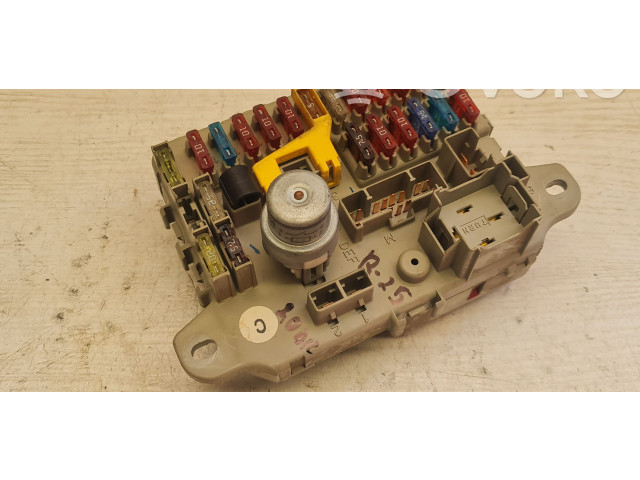 Блок предохранителей YQE103720 Rover 25