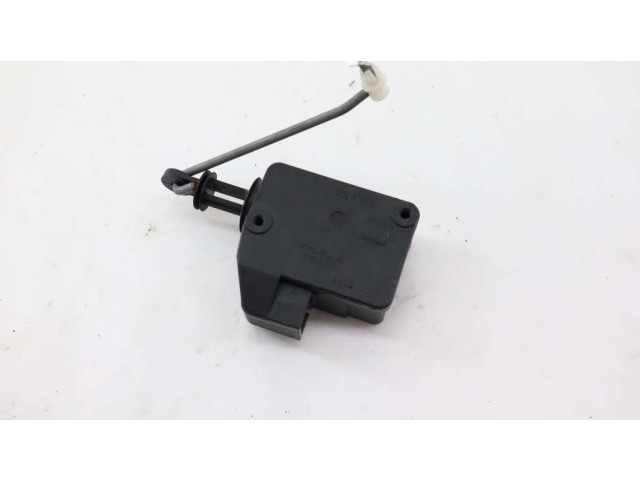 Zámek zadních dveří 30899699 Volvo S40, V40 2004