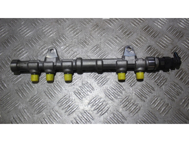 Магистральная трубка топлива