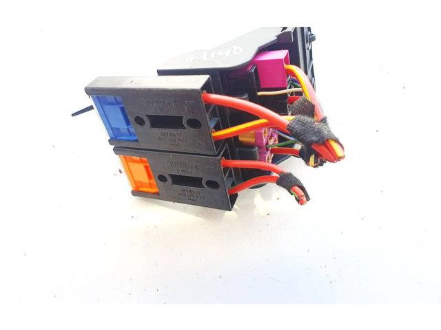 Блок предохранителей 4f1937503, 8a0937530 Audi A6 S6 C6 4F