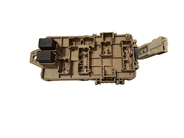 Блок предохранителей 206064   Subaru Forester SF    